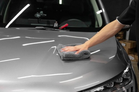 Quels avantages offre un traitement biocide pour votre automobile ?